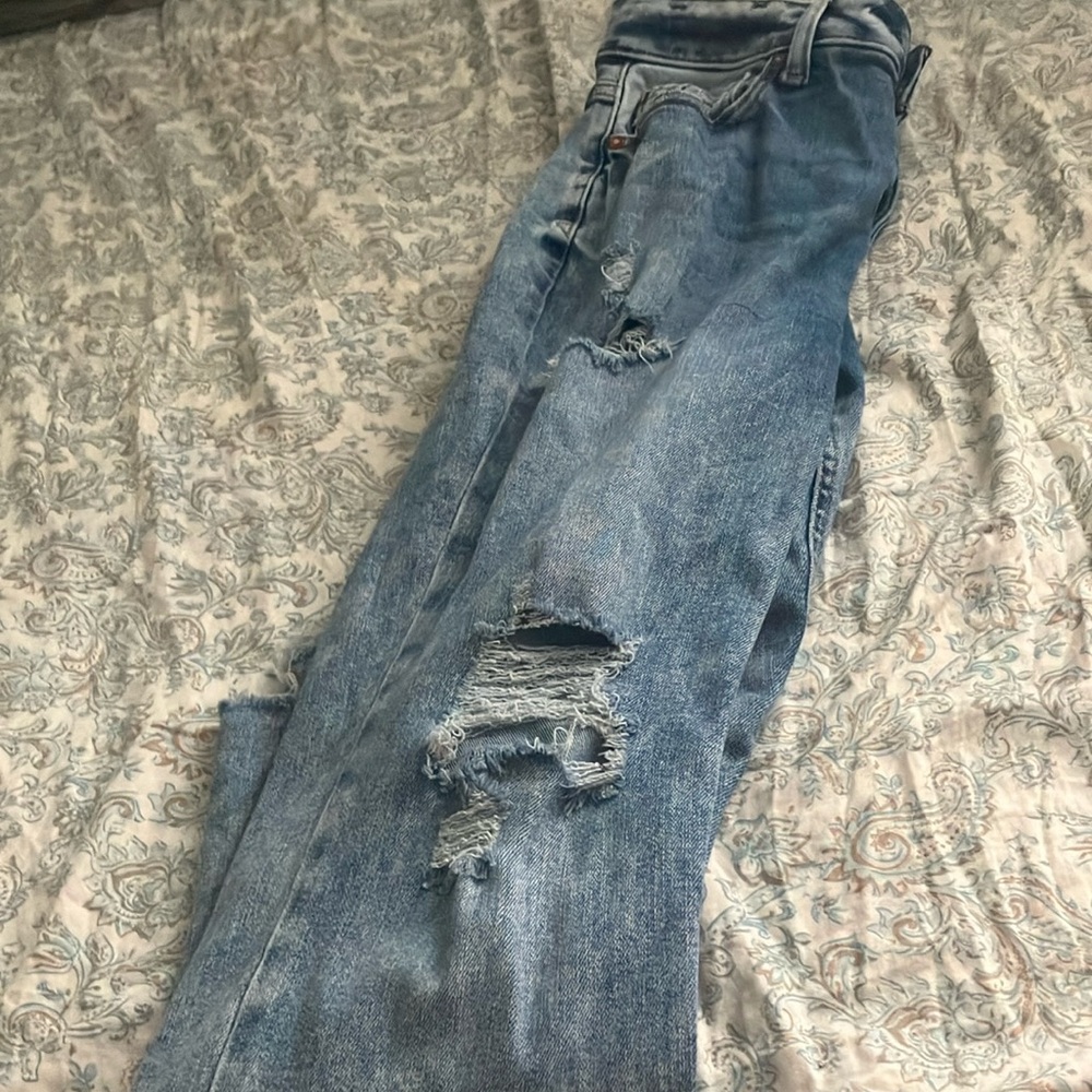 Trendy Distressed Blue Jeans